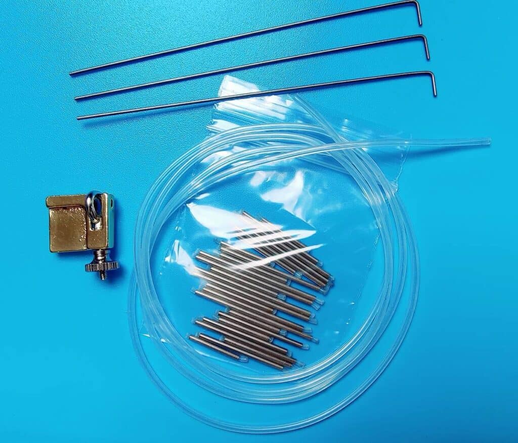 Grays Tube Fly Adaptor with 25 Needle Tubes